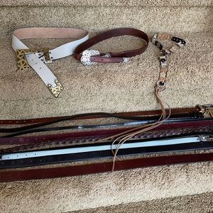 Vintage, fun and quality mix of 12 belts - S-M